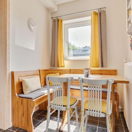Cosy Holiday Home With Terrace In 温特贝格 外观 照片