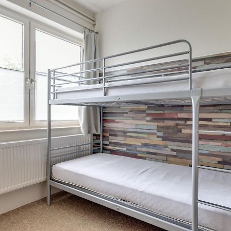 Cosy Holiday Home With Terrace In 温特贝格 外观 照片
