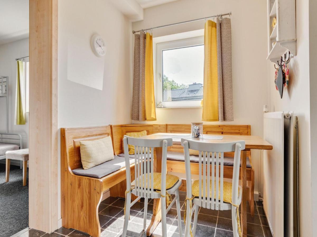 Cosy Holiday Home With Terrace In 温特贝格 外观 照片